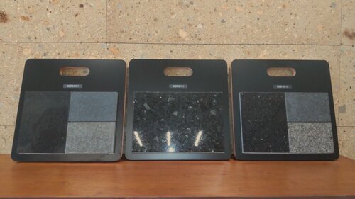 御影石 黒 比較.JPG